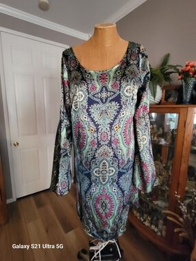 Paisley Print A-Line Tunic in Green and Magenta